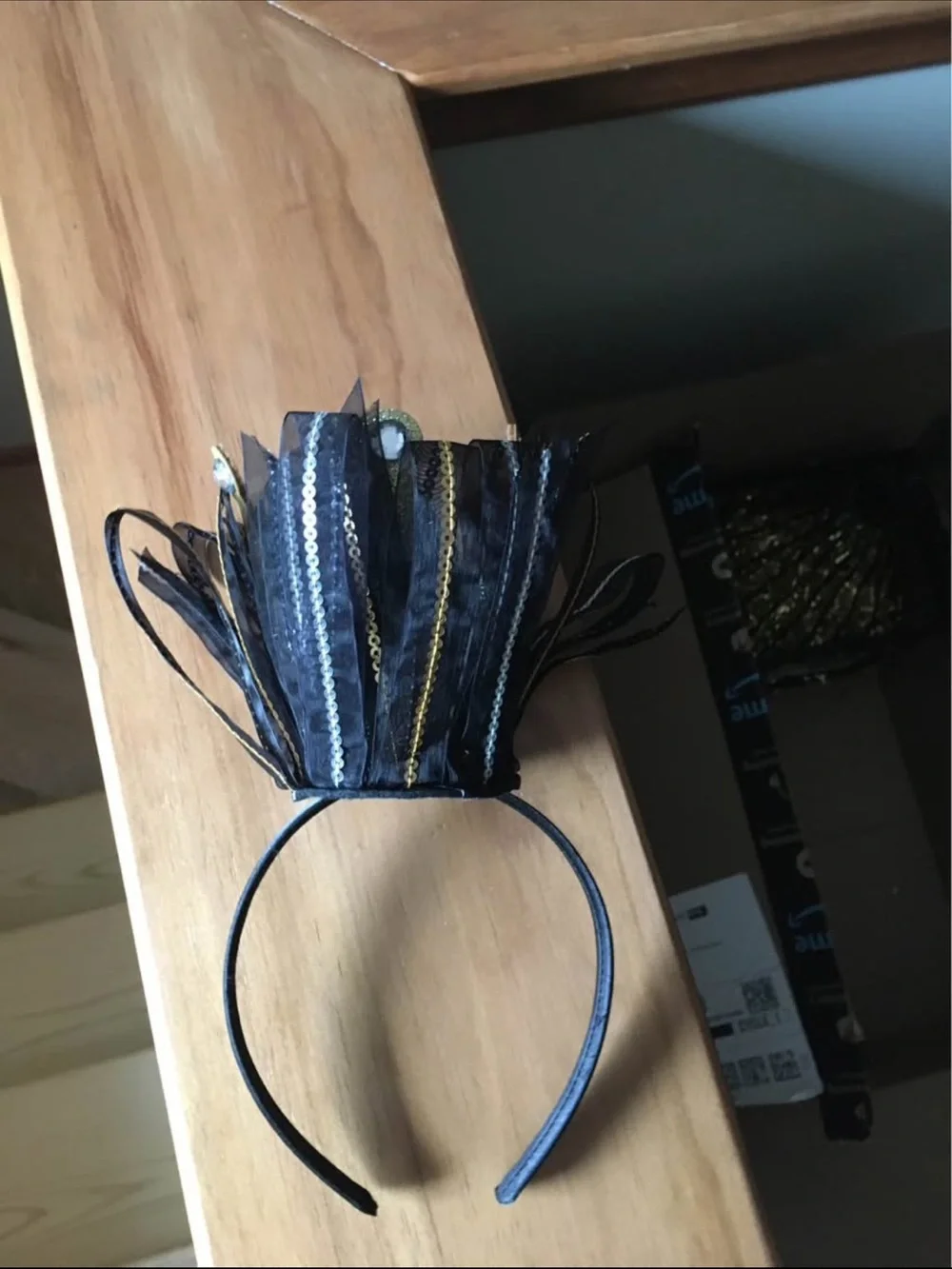 Black Sequin Feather Headband - Elegant Women’s Hair Accessory